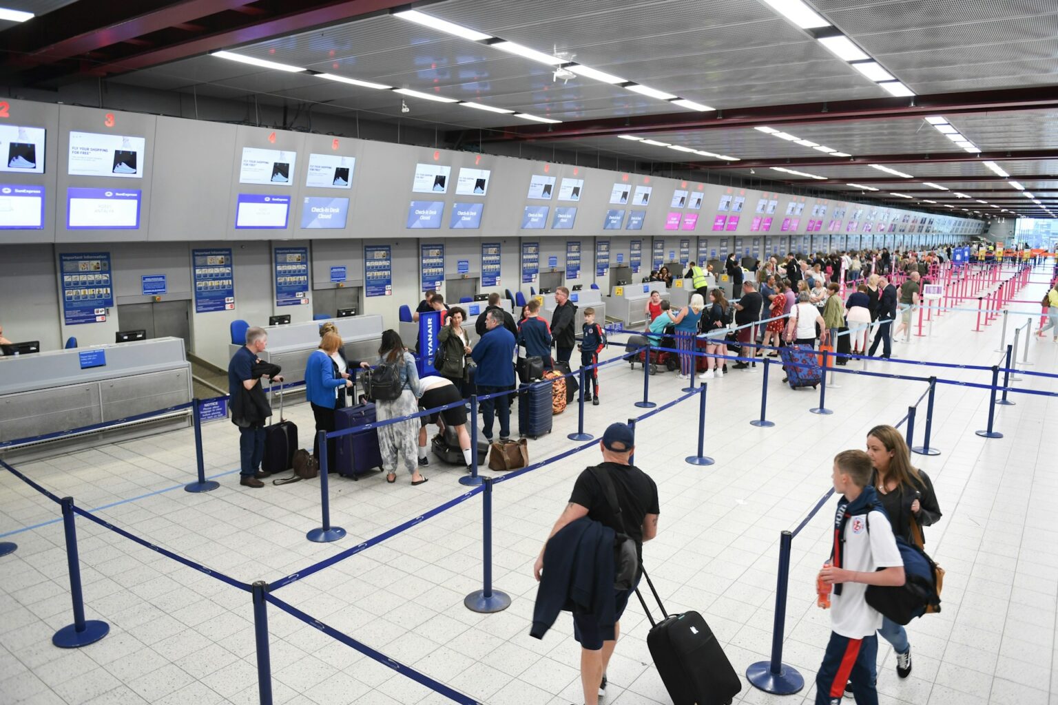 Airport tips for immigrants